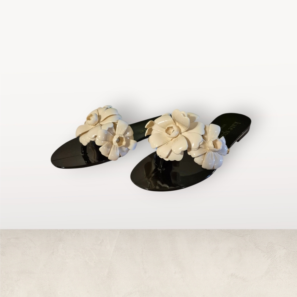 Kate Spade Jaylee Black Sandals with Cream Floral Accents 8 B  NIB - Picture 3 of 4